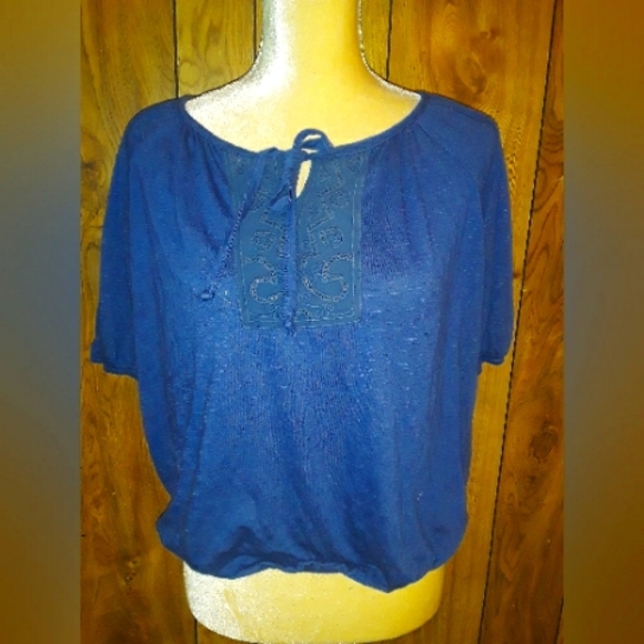 Womans Size Large Solid Blue Shirt Midsleeved Loosefit Top - Picture 1 of 3